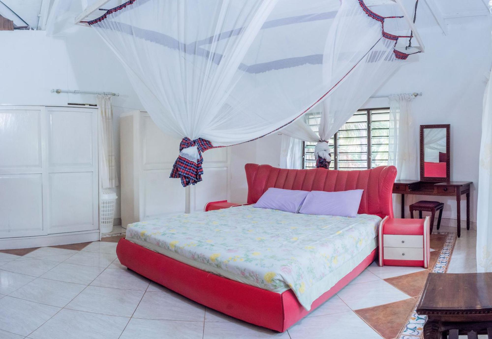 Kijani Cottages In Diani Diani Beach Buitenkant foto