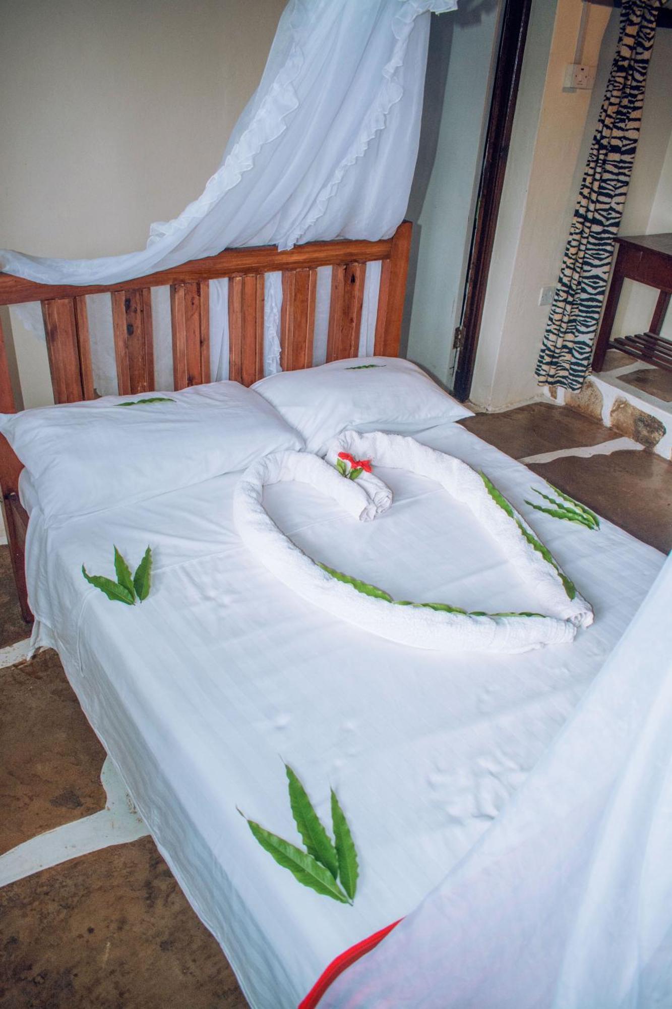 Kijani Cottages In Diani Diani Beach Buitenkant foto