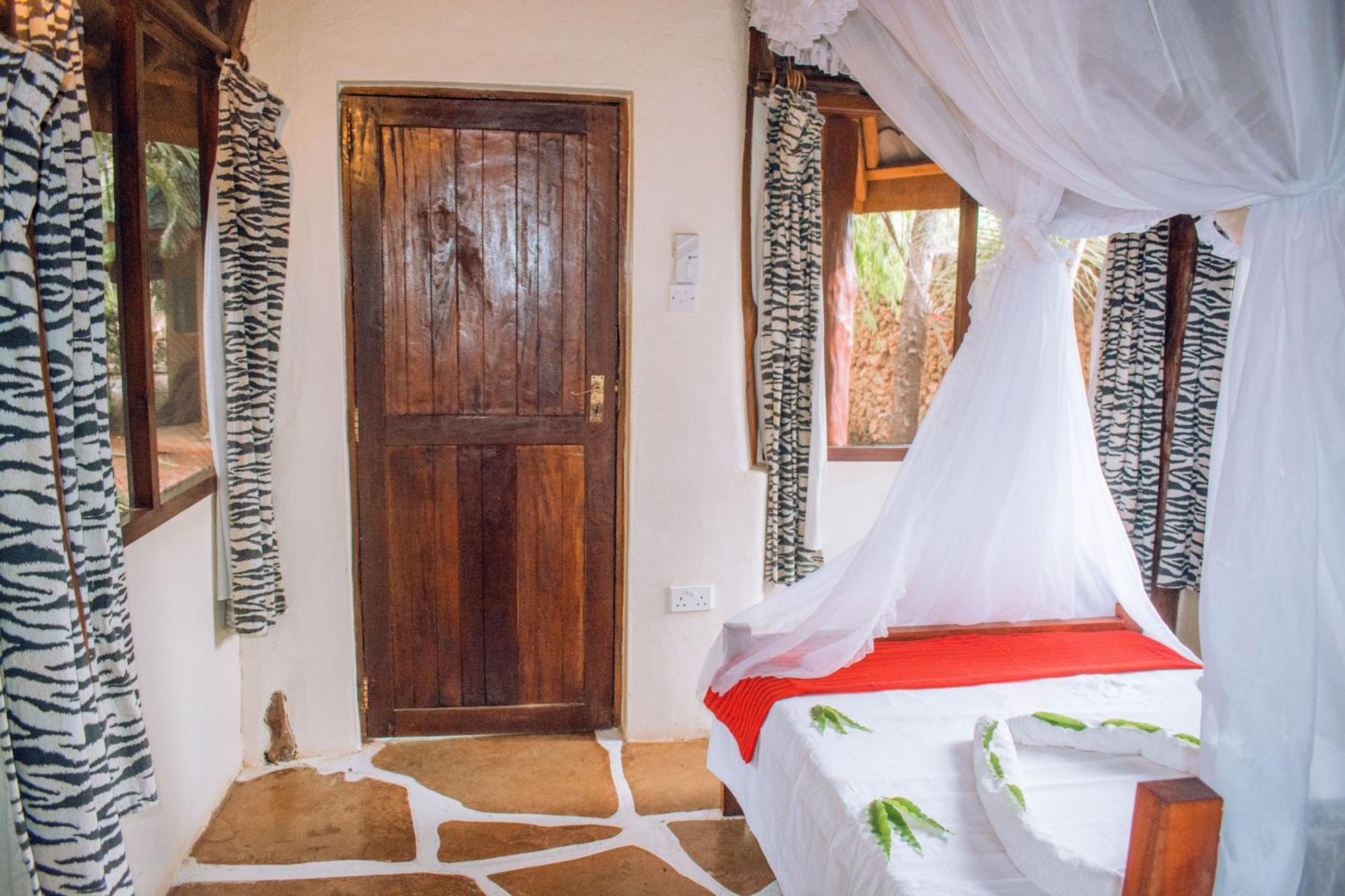 Kijani Cottages In Diani Diani Beach Buitenkant foto
