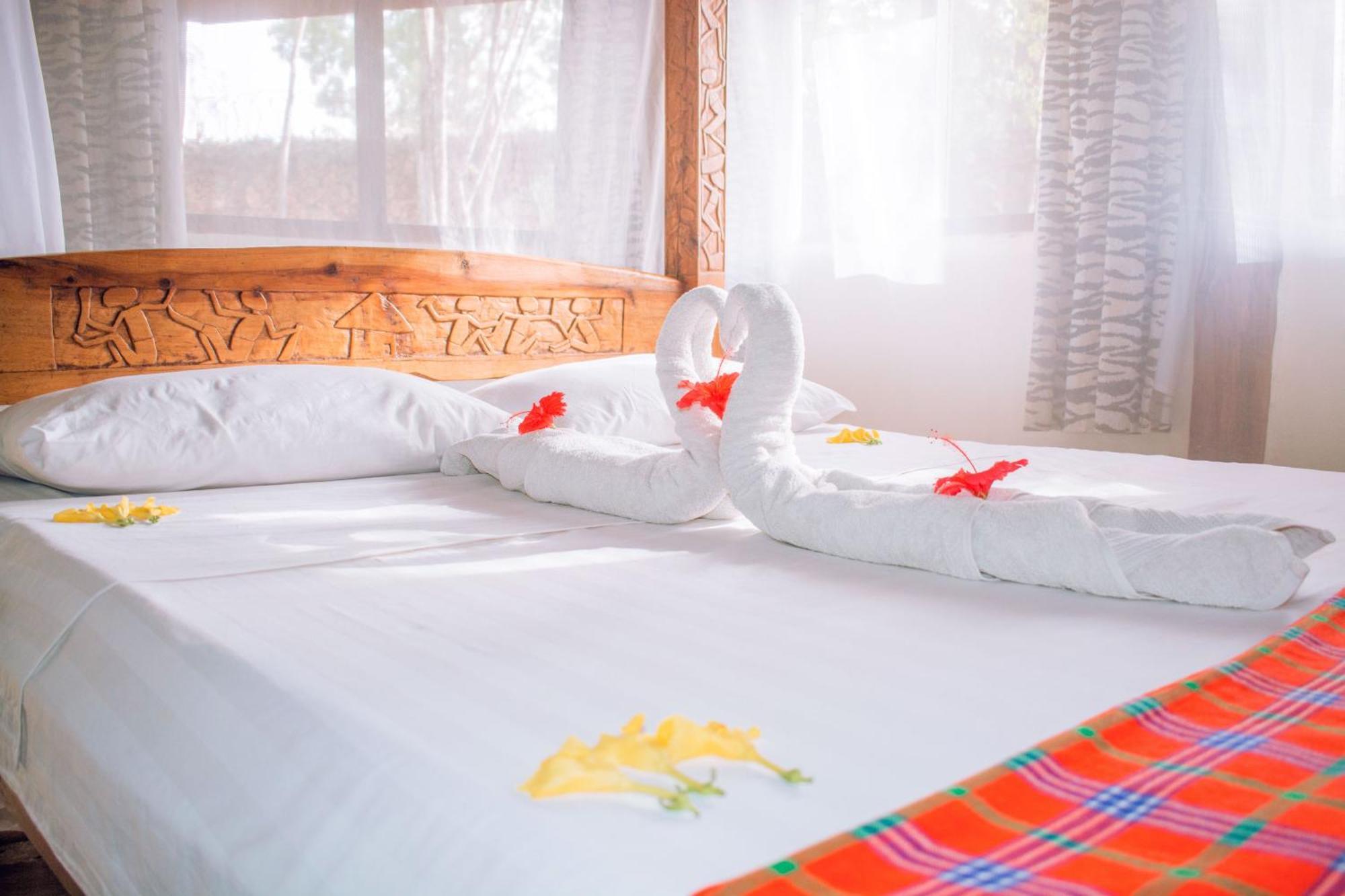 Kijani Cottages In Diani Diani Beach Buitenkant foto